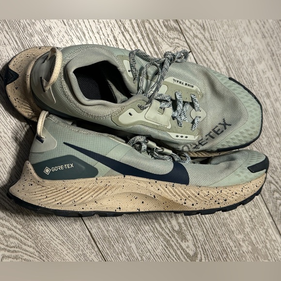 2021 Womens Nike Pegasus Trail 3 Gore-Tex Seafoam Navy GTX SZ 11 (DC8794-003) - Picture 8 of 9